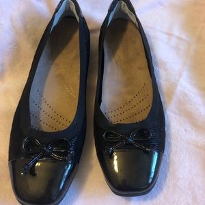 Clarks women’s 🥿 shoes